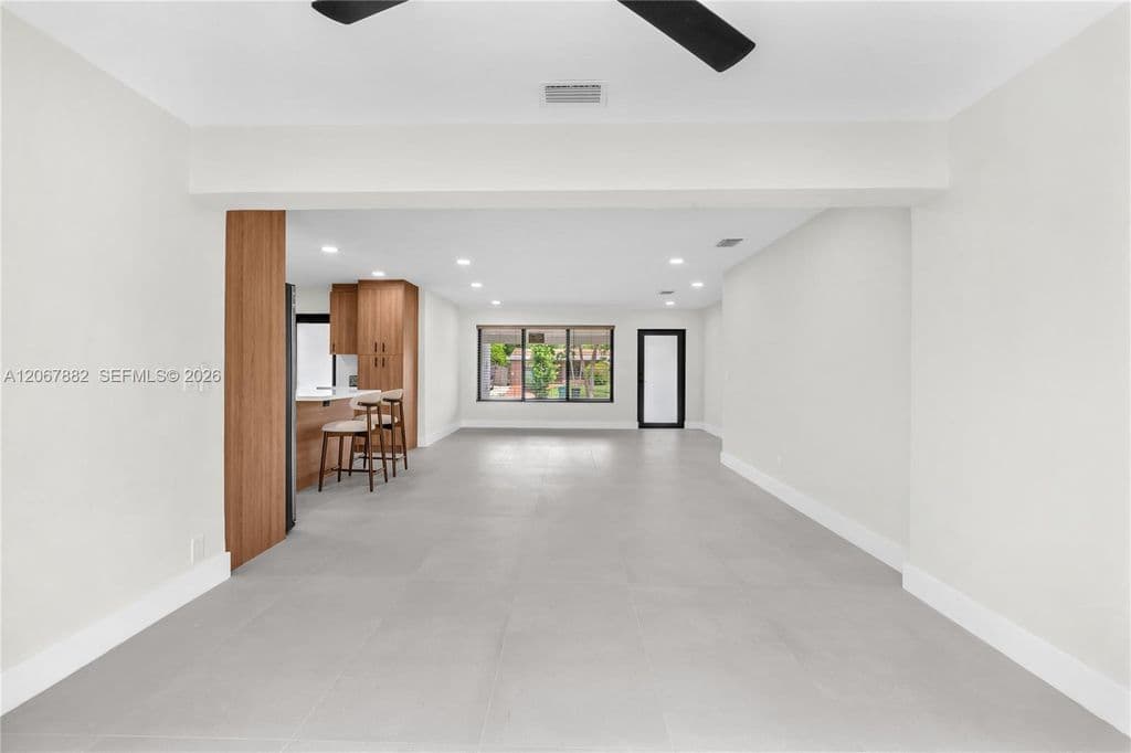 3+1 Müstakil ev — 2840 SW 5th St