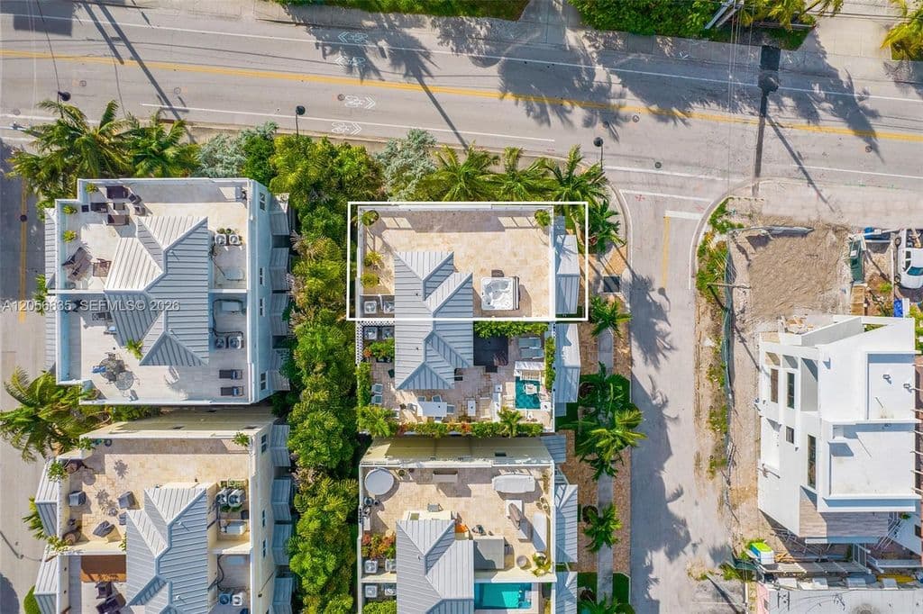 4-bedroom Property — 348 Elm St #B-10