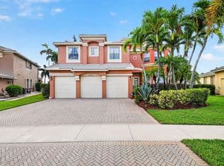 5-bedroom Single-Family Home — 2279 Ridgewood Circle, Royal Palm Beach, 33411