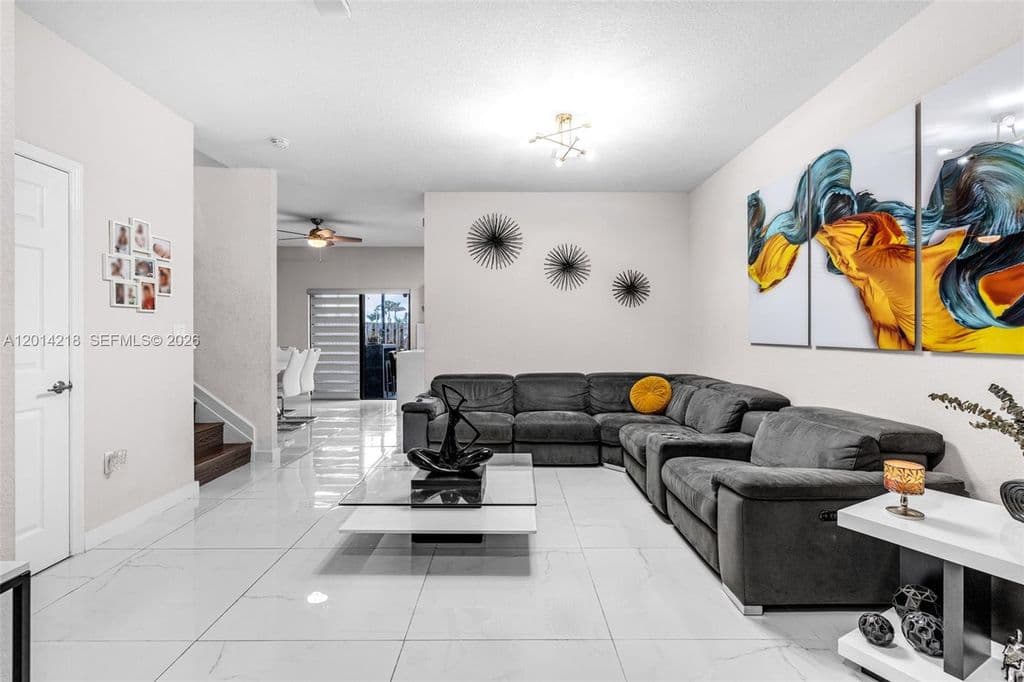3-bedroom Property — 23082 SW 127th Pl