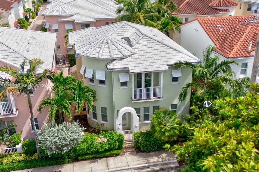 3-bedroom Single-Family Home — 1749 NE 9th St