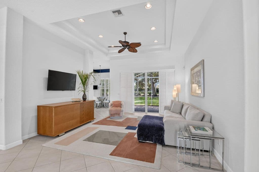 3+1 Müstakil ev — 9574 LANTERN BAY Circle
