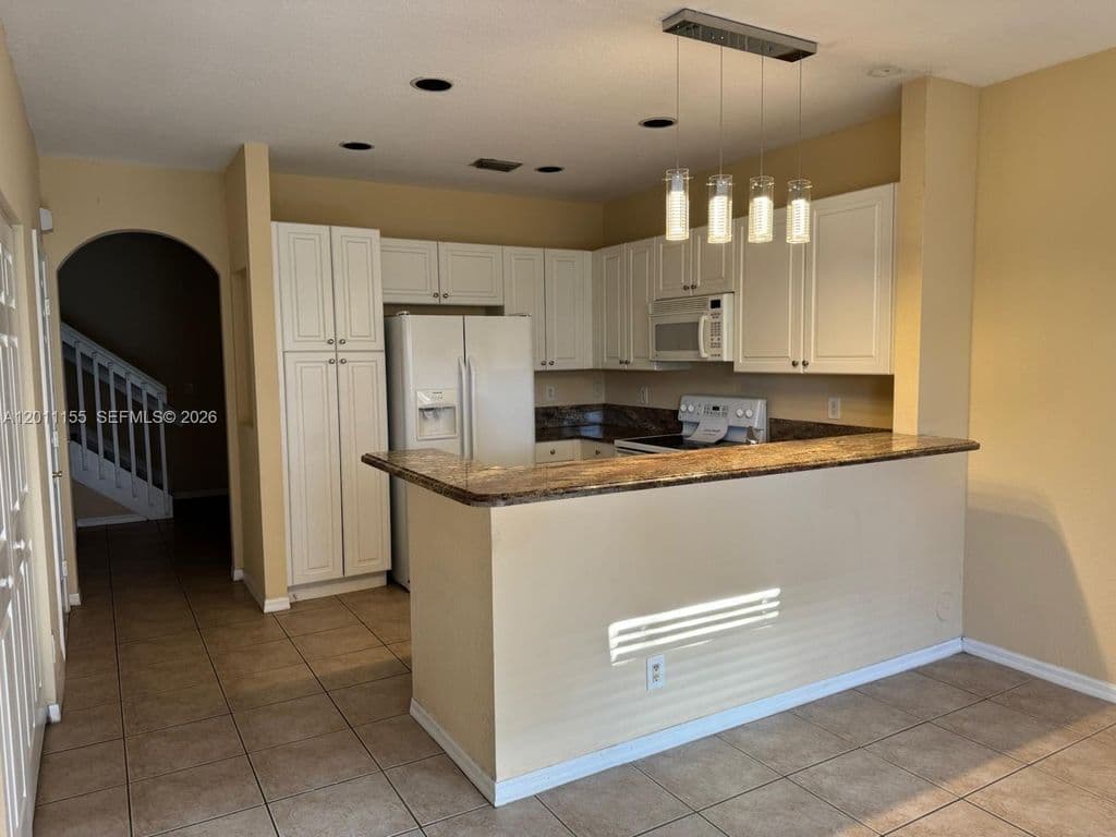 3-bedroom Property — 2971 NW 33rd Way