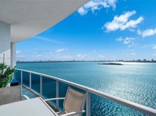 2+1 Condo — 725 NE 22nd St APT 10A, Miami, 33137