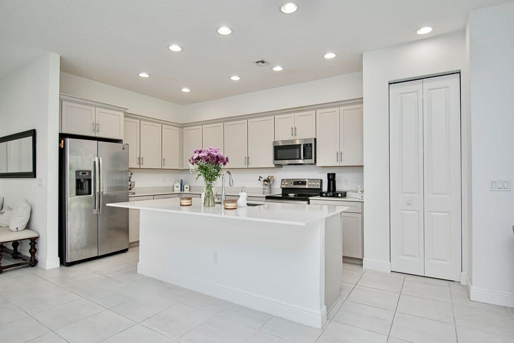 3+1 Müstakil ev — 16420 Sandy Shore Drive