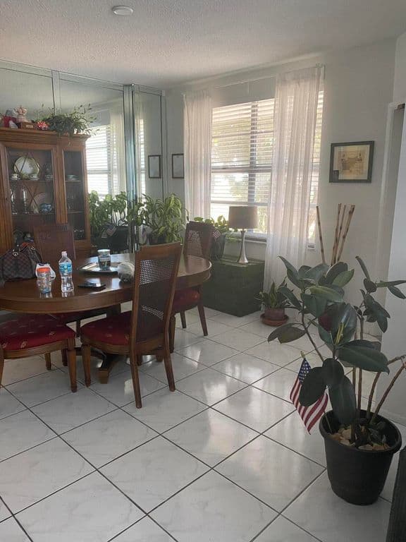 2-bedroom Condo — 1965 S OCEAN Drive #MS