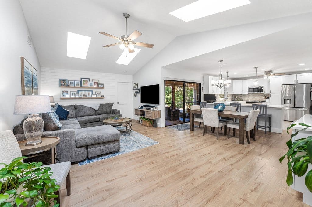 2+1 Müstakil ev — 6194 Brandon Street