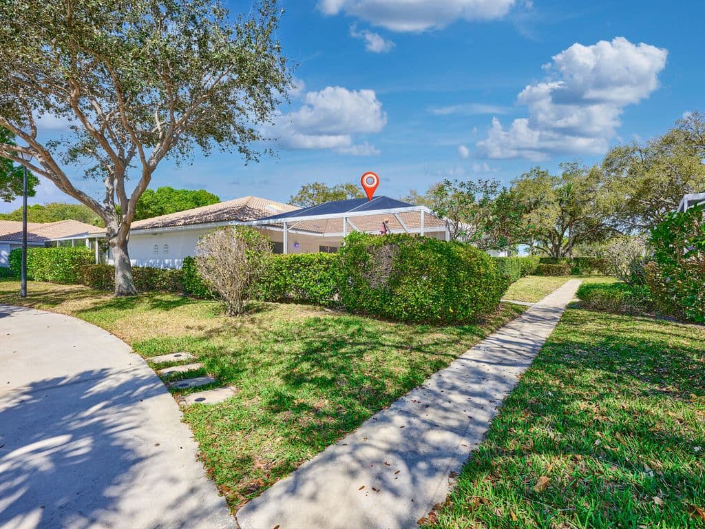 2+1 Müstakil ev — 2903 Pin Oak Court