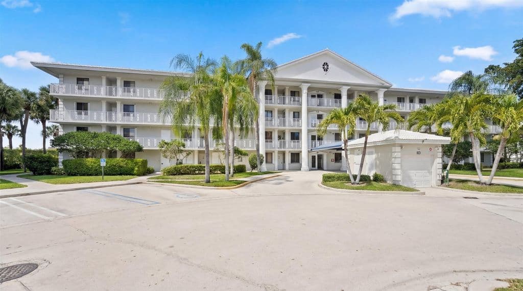 2-bedroom Condo — 2741 Village Boulevard #303