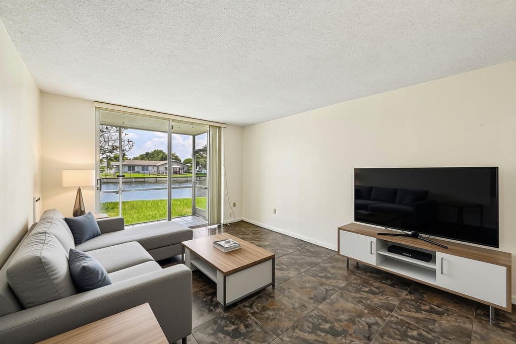 2+1 Condo — 9150 LIME BAY Boulevard #103