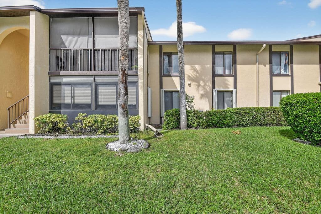 2+1 Condo — 815 Sky Pine Way #B1