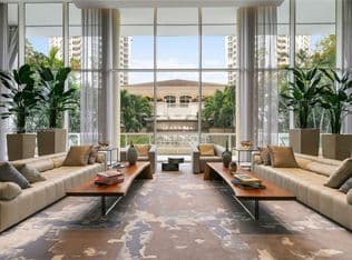 2+1 Condo — 21150 Point Pl #Lph-2902, Miami, 33180