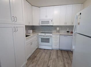 1-bedroom Condo — 50 Plymouth F, West Palm Beach, 33417
