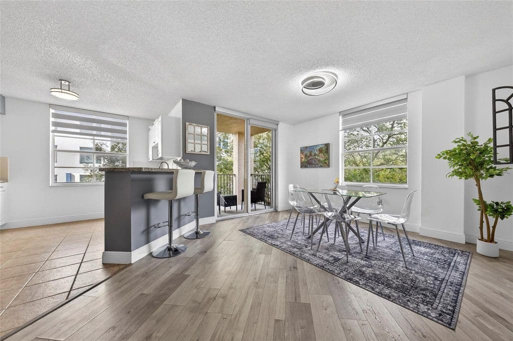 2+1 Condo — 520 SE 5th Avenue #2404