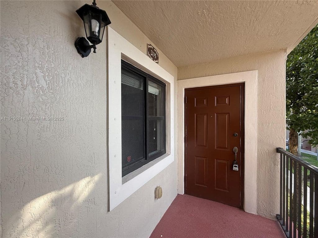 2-bedroom Condo — 22901 SW 88th Pl Unit 205