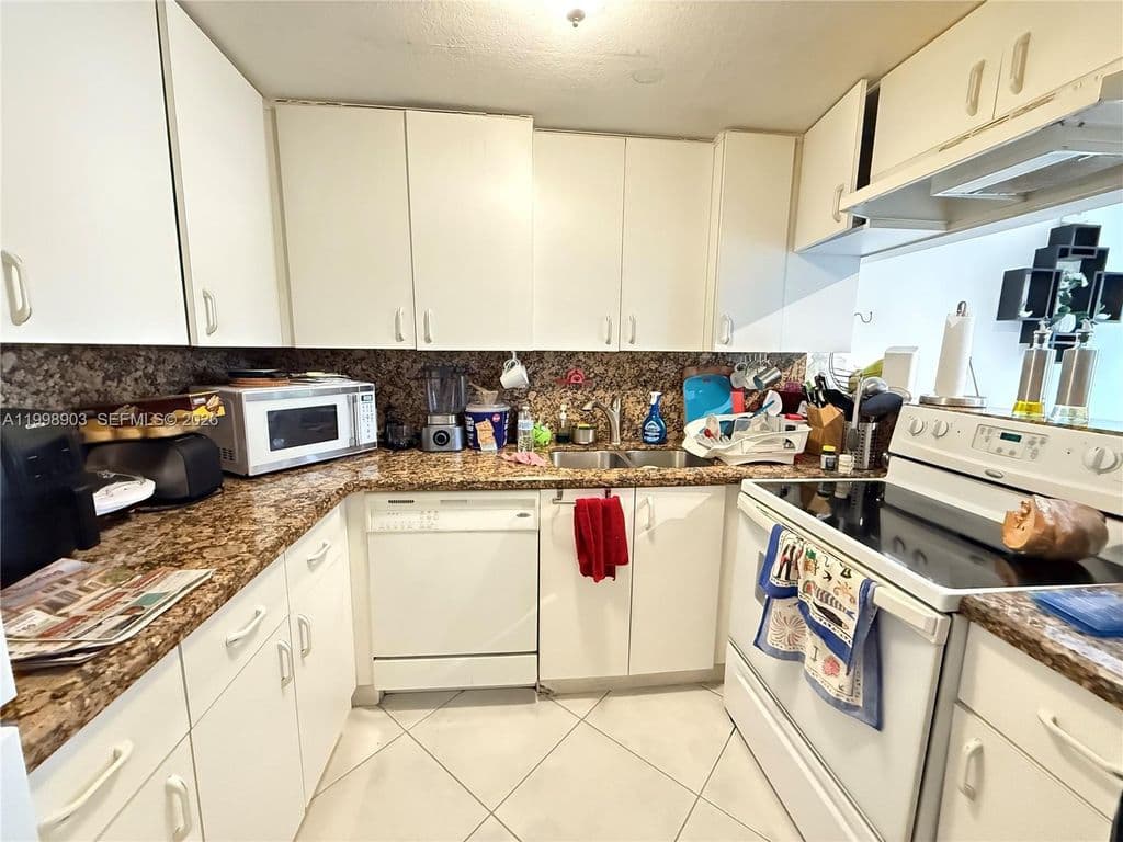 2-bedroom Condo — 12605 SW 91st St APT 219