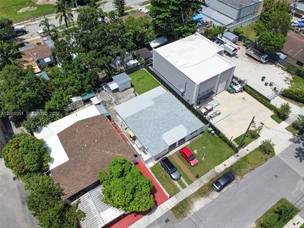 4+1 Müstakil ev — 7151 SW 42nd St
