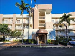 2+1 Condo — 7852 Trent Dr #206, Fort Lauderdale, 33321