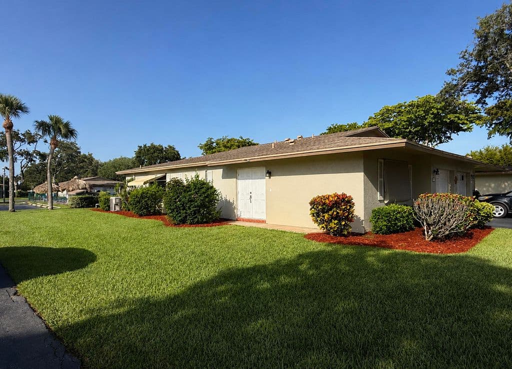 2+1 Condo — 1538 Palmland Drive