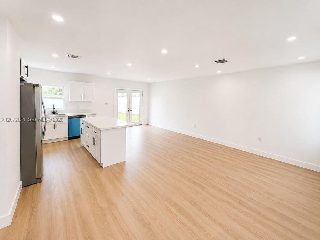 3-bedroom Single-Family Home — 1870 NE 154th Ter