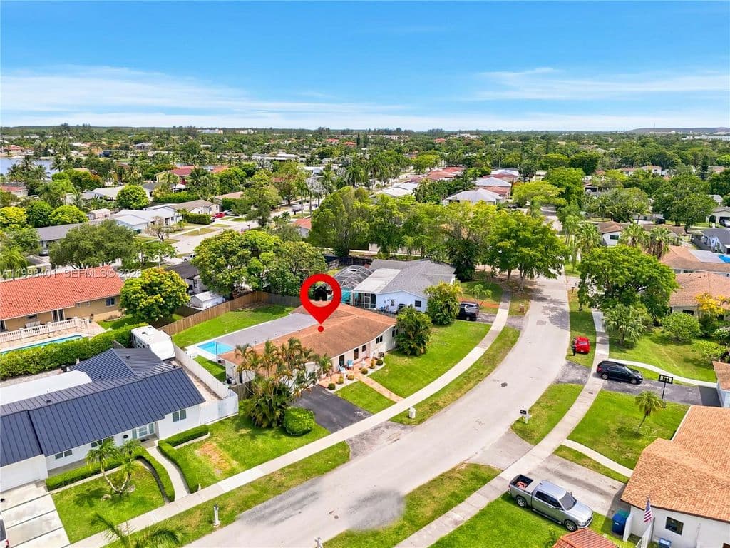 4-bedroom Single-Family Home — 19911 SW 84th Ave