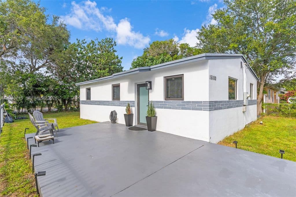 3+1 Müstakil ev — 15100 NE 14th Ct