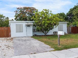 3+1 Müstakil ev — 15431 Harding Ln, Homestead, 33033