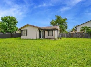 3+1 Müstakil ev — 9786 SW 147th Ct, Miami, 33196