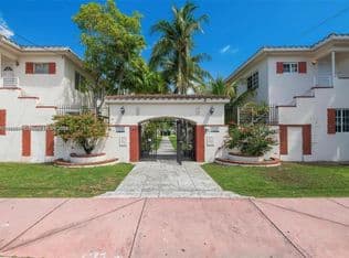 1-bedroom Condo — 1197 Marseille Dr APT 12, Miami Beach, 33141