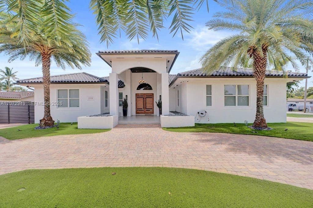 4+1 Müstakil ev — 11390 SW 30th St