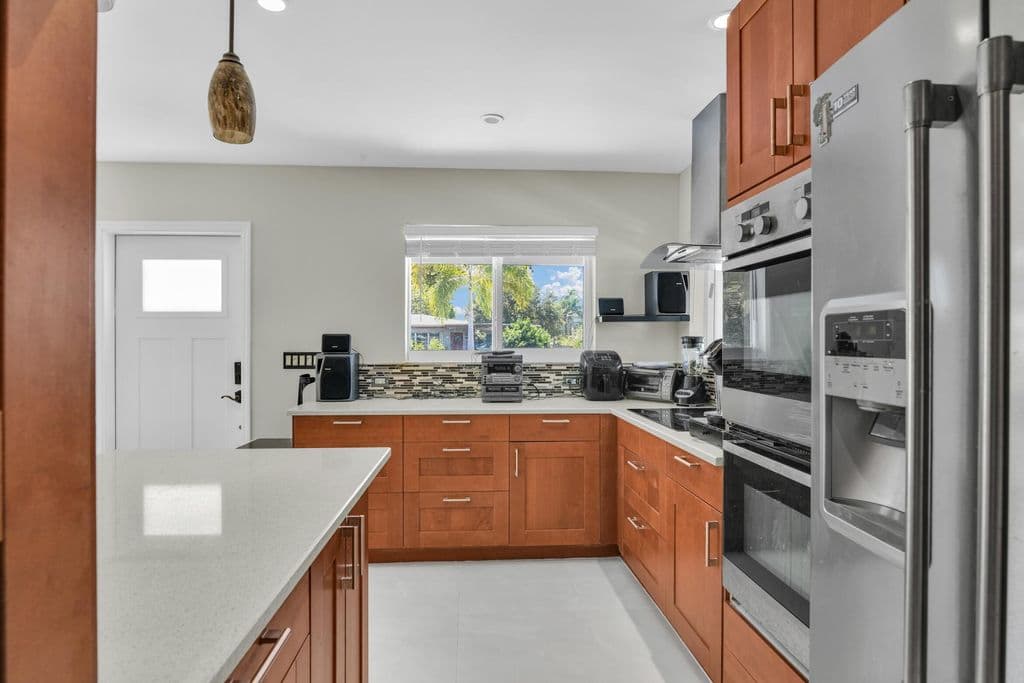 3-bedroom Single-Family Home — 1218 SW 2ND Avenue