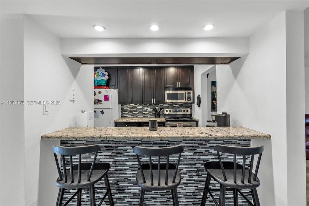 2-bedroom Condo — 10772 La Placida Dr #7203