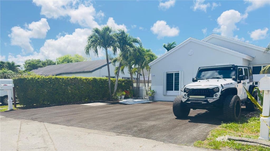 4-bedroom Single-Family Home — 7220 SW 149th Ct