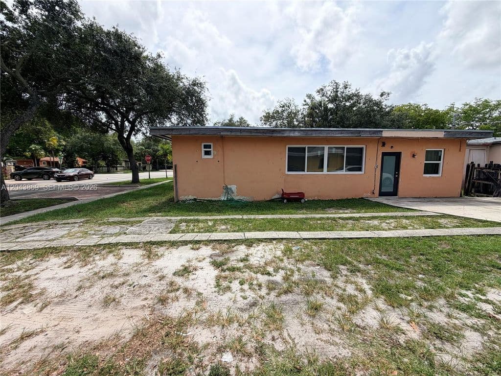 3-bedroom Single-Family Home — 13105 NW 12th Ave