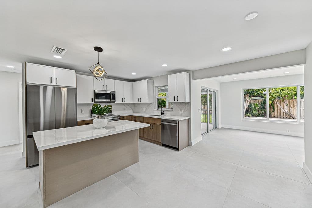 3-bedroom Single-Family Home — 350 NE 42ND Street