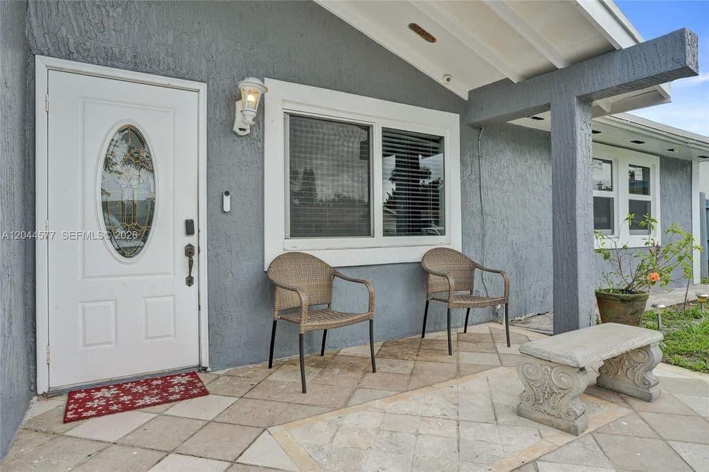 4+1 Müstakil ev — 7812 SW 7th Pl