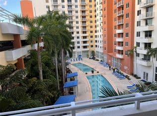 1-bedroom Condo — 18800 NE 29th Ave APT 419, Aventura, 33180