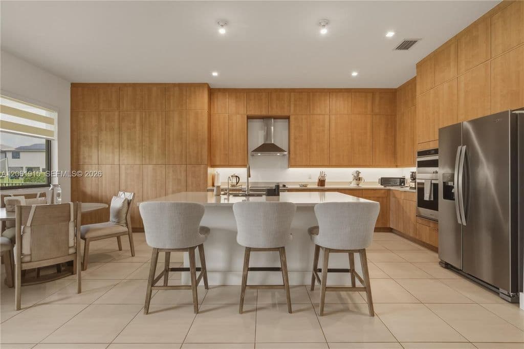 4+1 Müstakil ev — 17765 SW 45th St