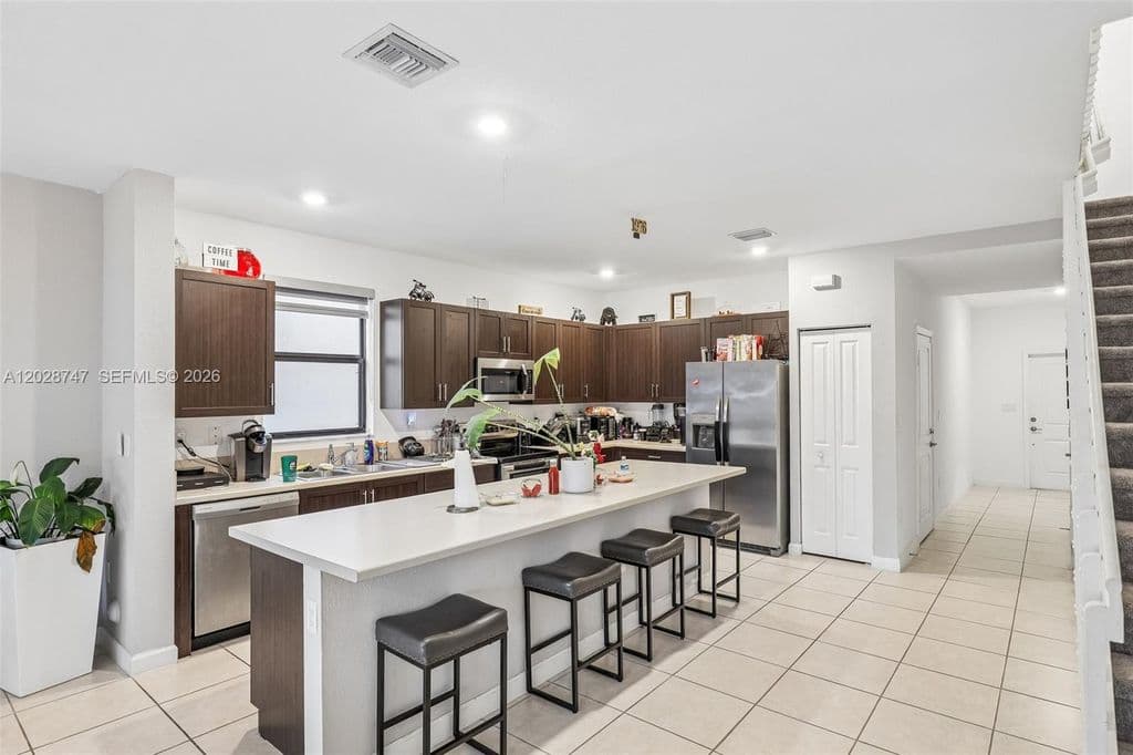 4-bedroom Property — 25345 SW 108th Ave