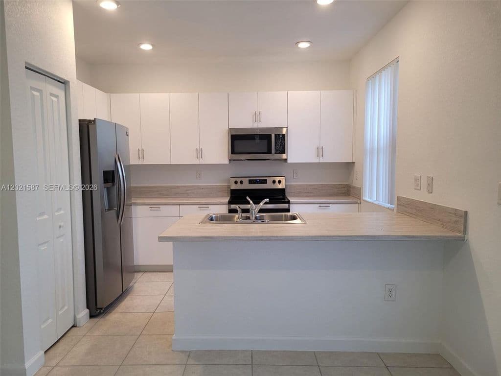 3-bedroom Property — 2685 SE 13th St