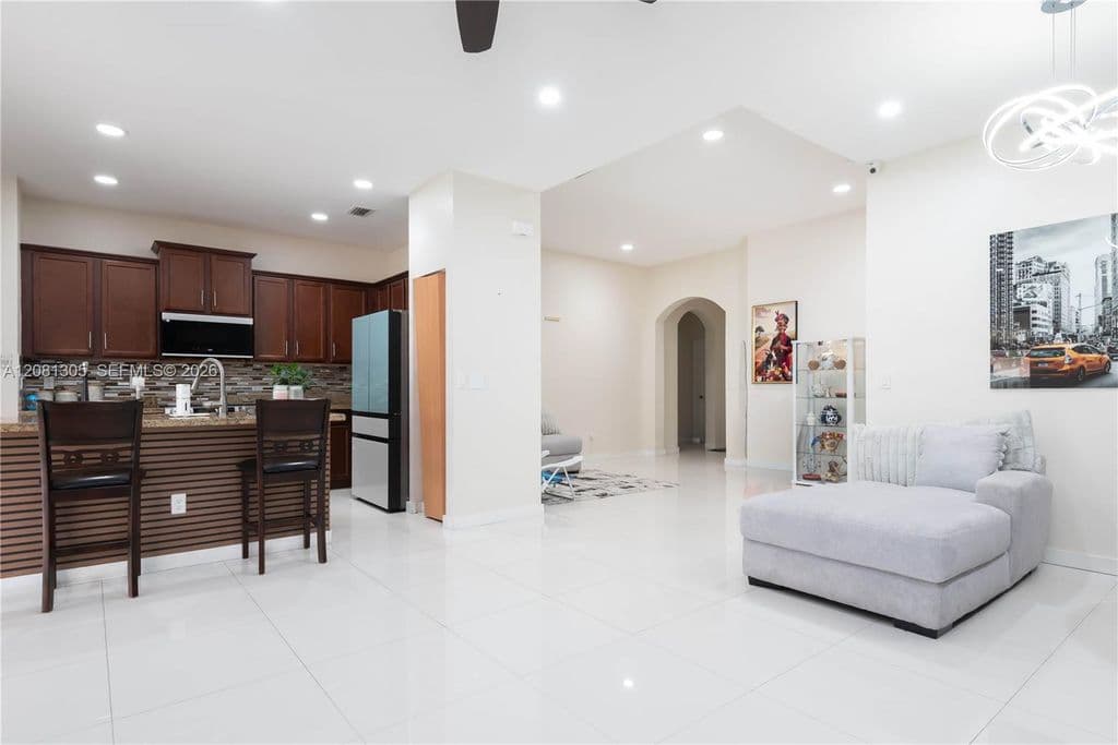 4+1 Müstakil ev — 11828 SW 253rd St