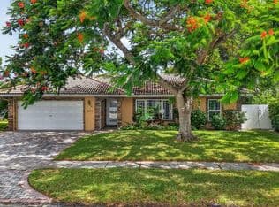 4-bedroom Single-Family Home — 1011 SW 7TH Street, Boca Raton, 33486