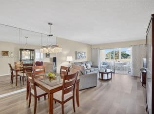 2+1 Condo — 7817 Golf Circle Dr APT 301, Pompano Beach, 33063
