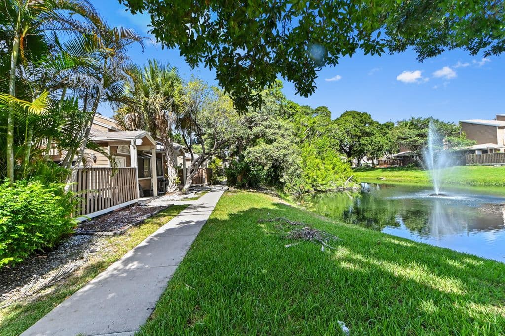 2+1 Mülk — 7184 Sportsmans Drive