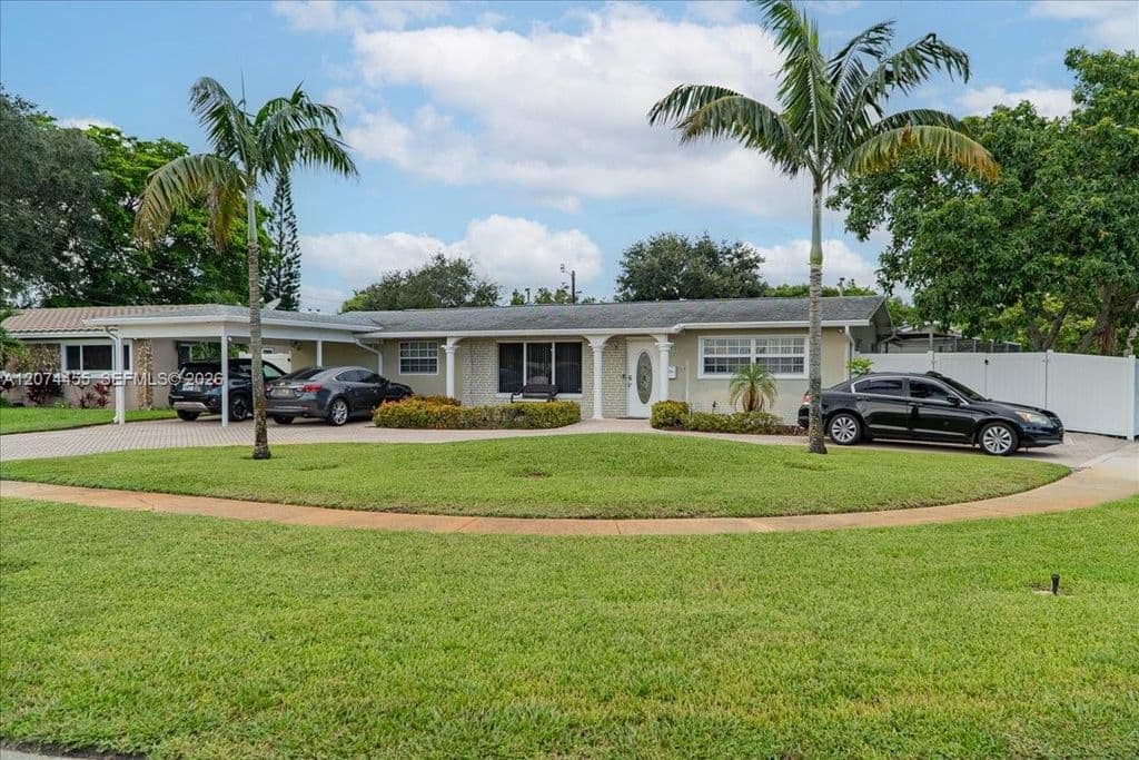 4-bedroom Single-Family Home — 5561 SW 13th St