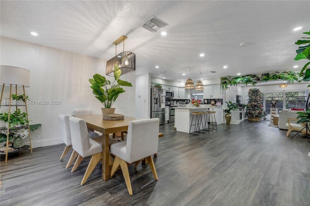 4+1 Müstakil ev — 5712 Monroe St