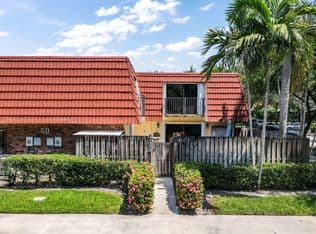 2-bedroom Townhouse — 725 NW 99th Circle, Fort Lauderdale, 33324