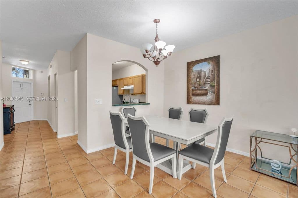 3+1 Müstakil ev — 4266 SW 10th Pl