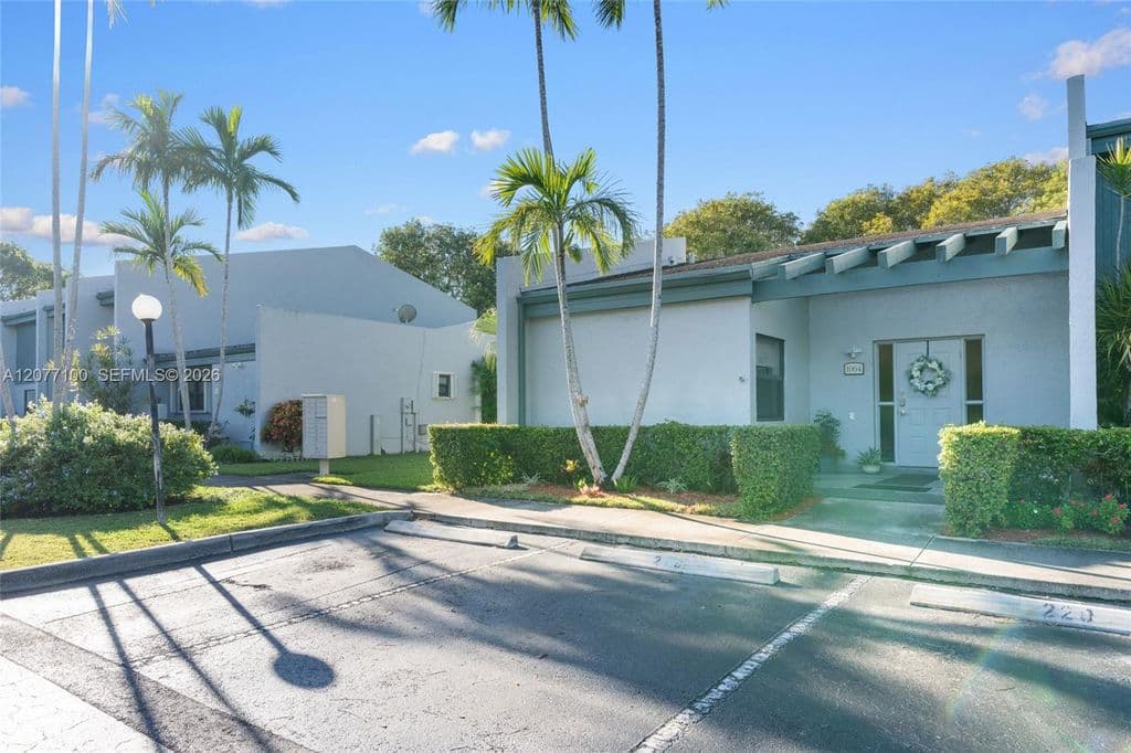 3+1 Mülk — 1064 NW 97th Ave #219