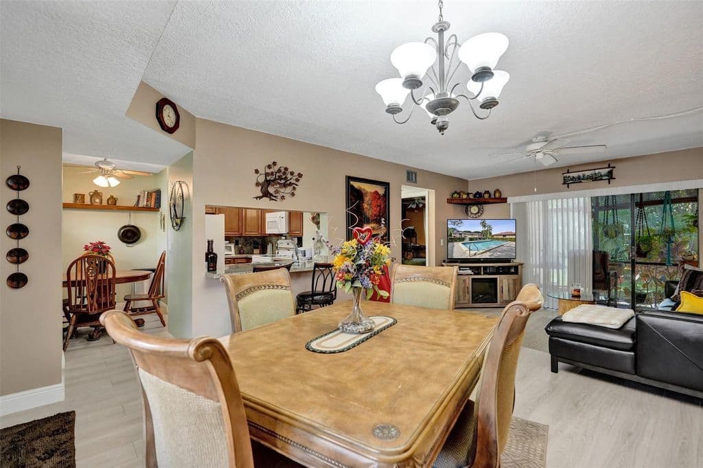 2-bedroom Condo — 9629 NW 4th Street #4a